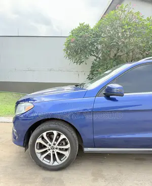 Mercedes-Benz GLE-Class GLE 350 2017 Blue