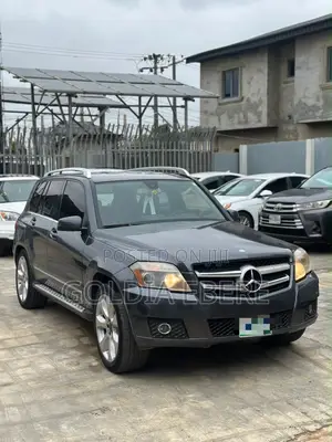 Mercedes-Benz GLK-Class 2010 Black