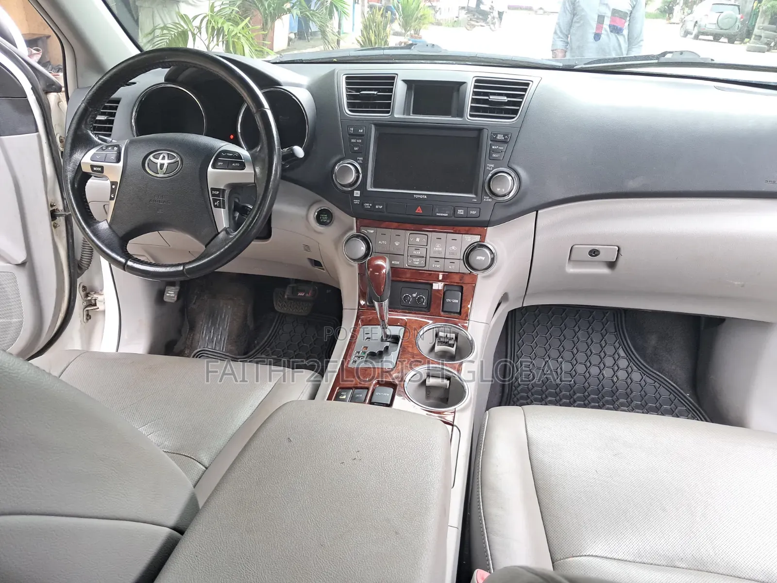 Toyota Highlander 2011 White