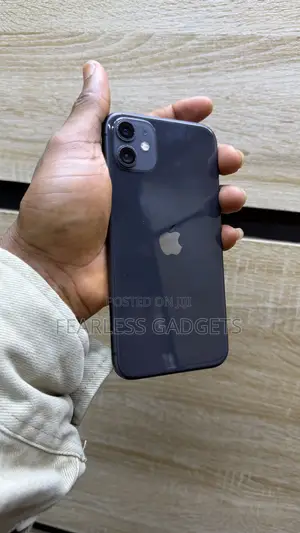 Apple iPhone 11 64 GB Black