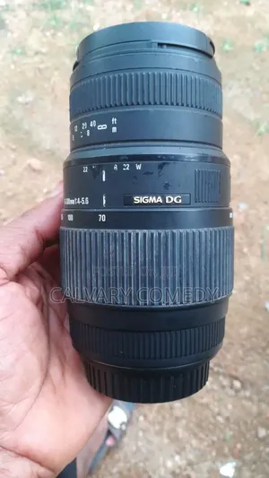 Sigma(Canon) Long Camera Zoom Lens