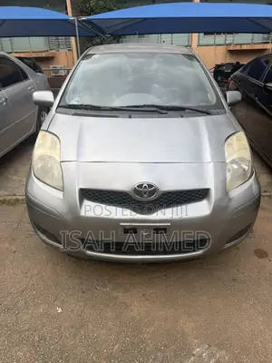 Toyota Yaris 1.5 Liftback 2009 Gray
