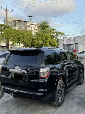Toyota 4-Runner 2014 Black
