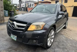 Mercedes-Benz GLK-Class 2010 Gray