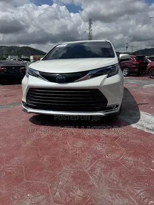 Toyota Sienna 2020 White