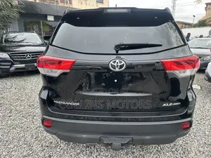 Toyota Highlander 2013 Black