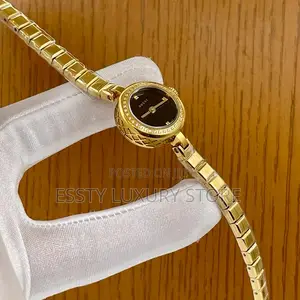 Gucci Quality Luxury New Female Chain Wristwatch