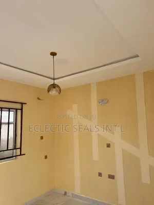 Mini Flat in Eclectic Seals, Sabon Lugbe for rent