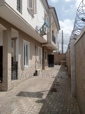 Furnished Mini Flat in Magodo Phase 1 for rent