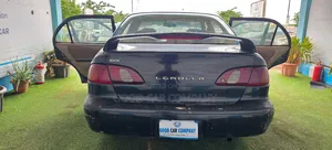 Toyota Corolla 2000 Black