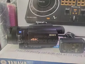 Sony FDR-Ax700 Digital Video Camera Recorder