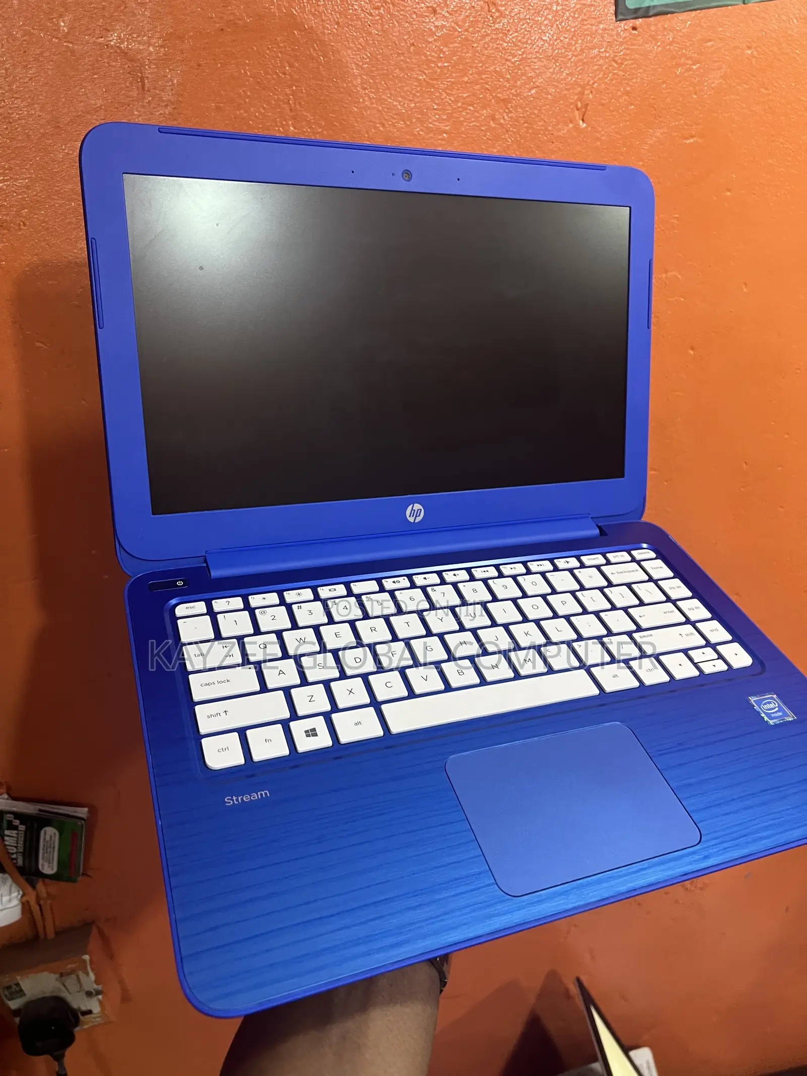 Laptop HP Stream Notebook 2GB SSD 32GB