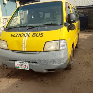 Nissan Vanette 2003 Yellow