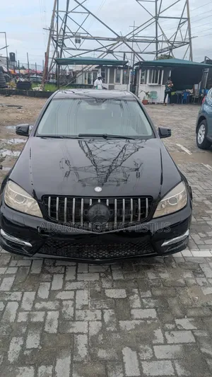 Mercedes-Benz C300 2013 Black