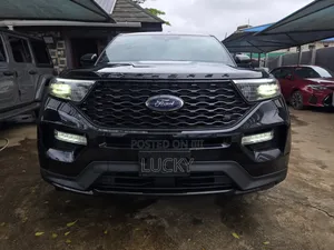 Ford Explorer 2021 Black