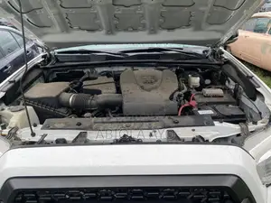 Toyota Tacoma 2017 White