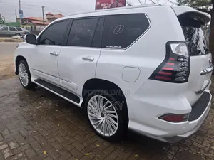 Lexus GX 2011 White