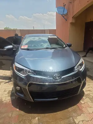 Toyota Corolla S 4dr Sedan (1.8L 4cyl CVT) 2015 Gray