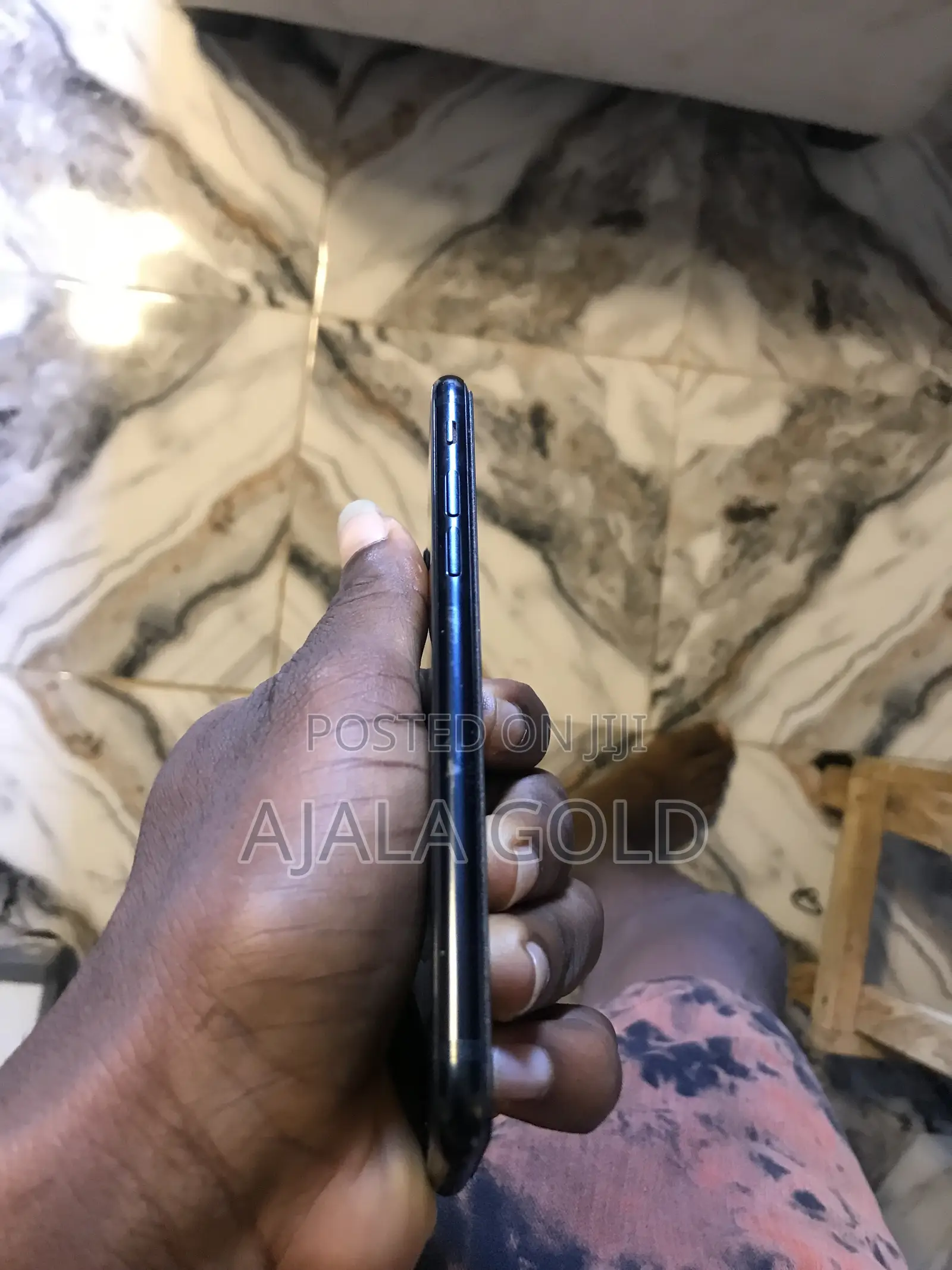 Apple iPhone SE (2022) 128 GB Blue