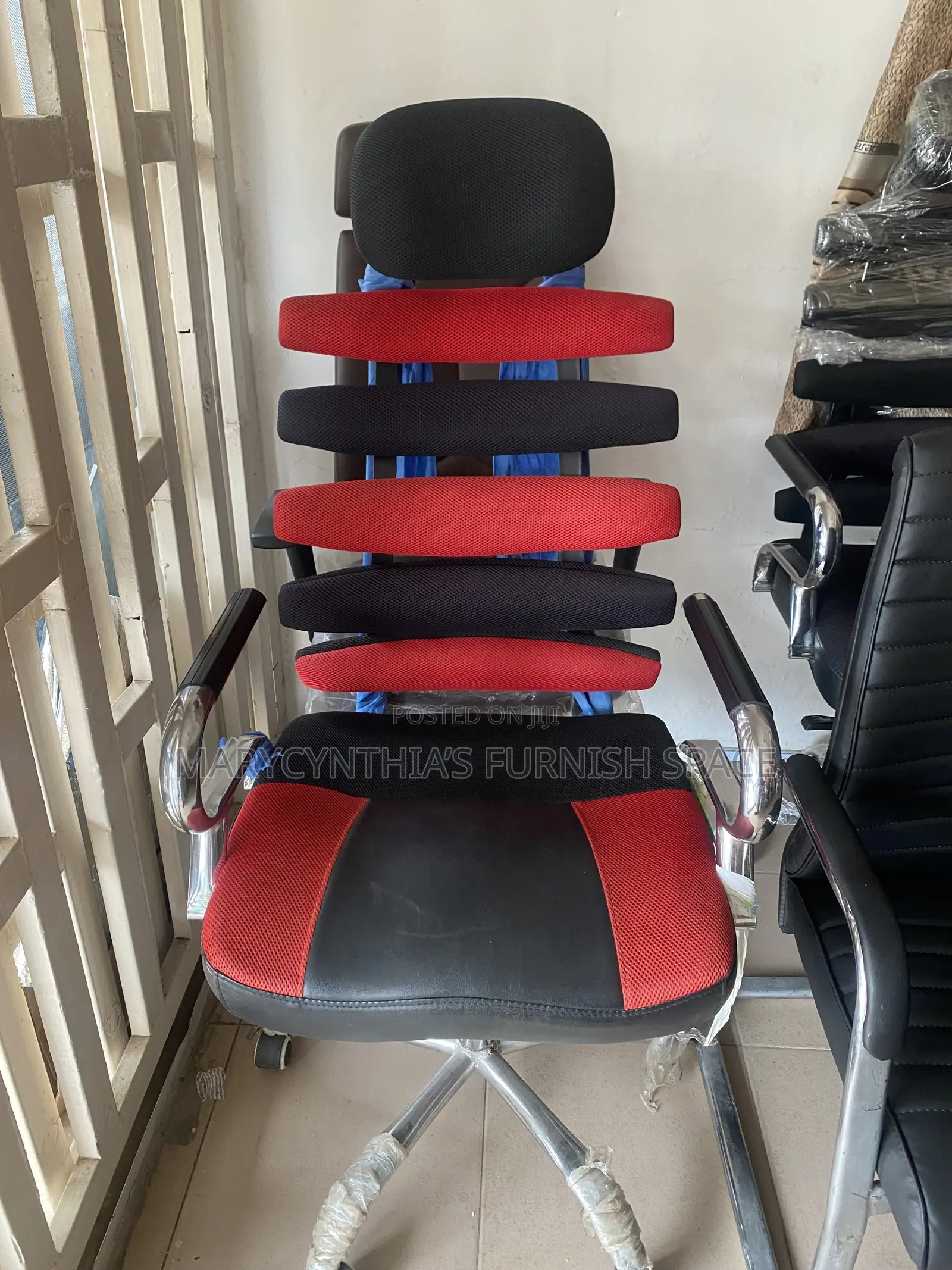 Executive Office Chair and Table – Complete Office Setup