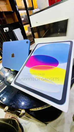 Apple iPad (2025) 128 GB Blue