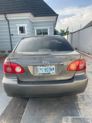 Toyota Corolla 2005 Gray