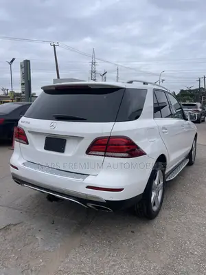 Mercedes-Benz GLE-Class GLE 350 2017 White