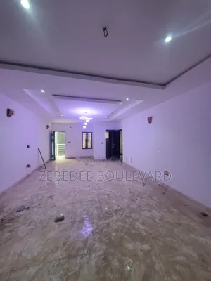 3bdrm Block of Flats in Durumi for sale