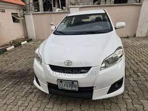 Toyota Matrix 2009 White