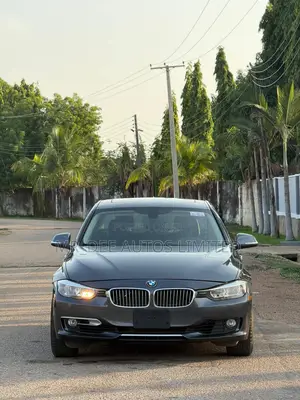 BMW 320i 2014 Gray