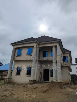 5bdrm Duplex in Osongama Estate, Uyo for sale