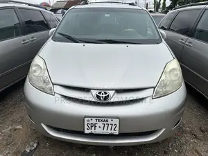 Toyota Sienna LE FWD 2006 Silver