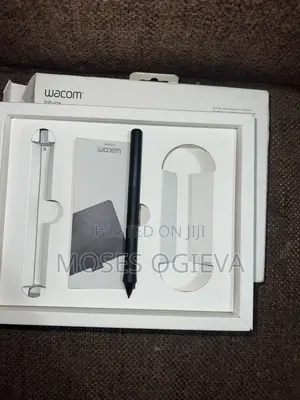 Wacom Intuos Small Bluetooth Graphics Drawing Tablet (Ctl-4100wl)