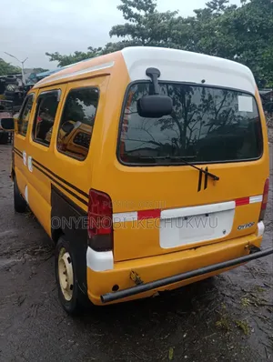 Suzuki Every 2008 Yellow