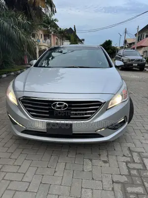 Hyundai Sonata Limited 4dr Sedan (2.4L 4cyl 6A) 2015 Silver