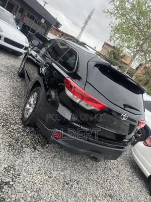Toyota Highlander 2016 Black