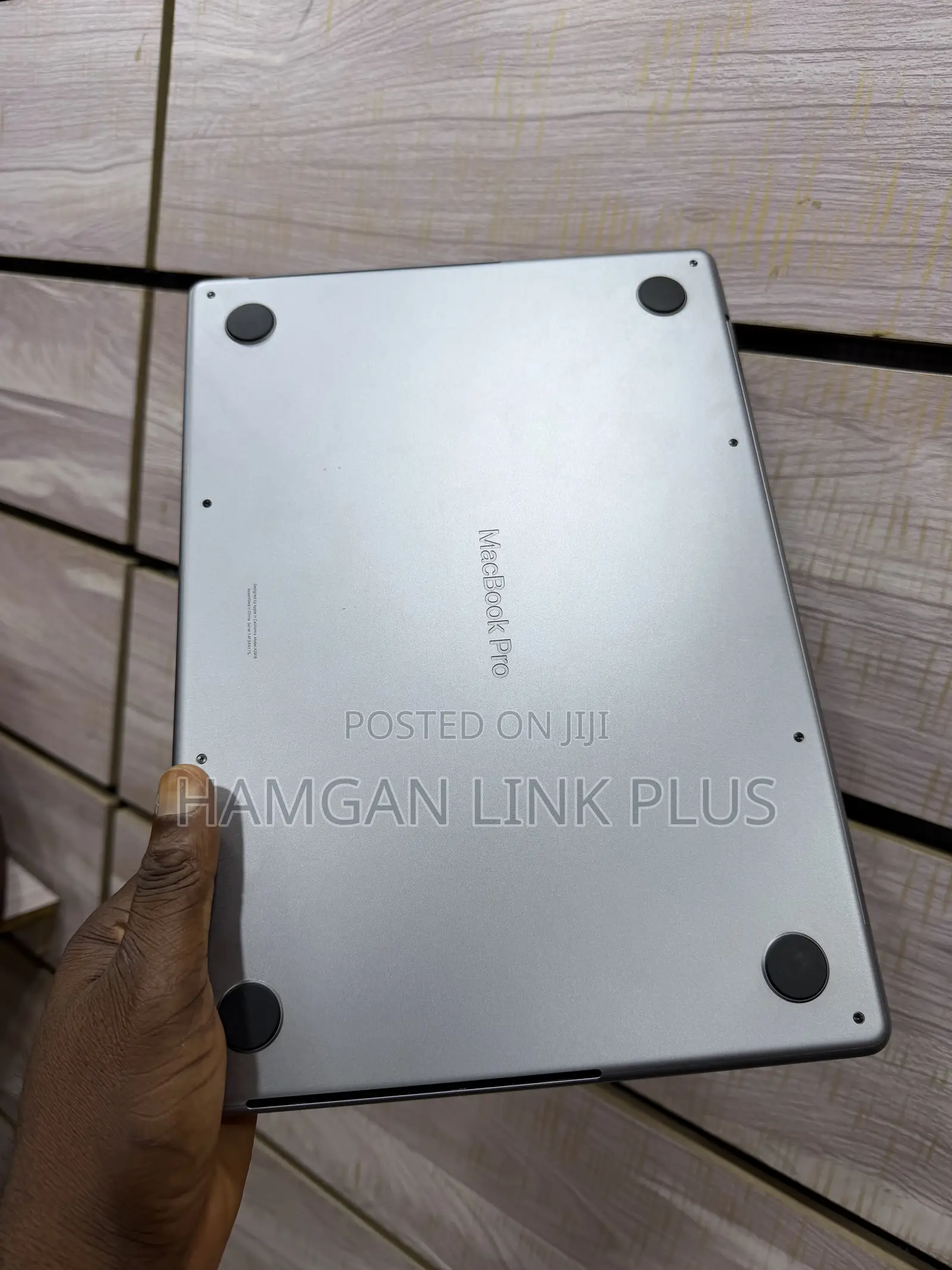 Laptop Apple MacBook Pro 2023 M3 8GB Apple M3 SSD 512GB