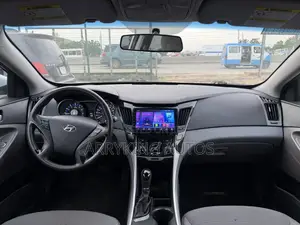 Hyundai Sonata GLS Sedan FWD (2.4L 4cyl 6A) 2013 Silver