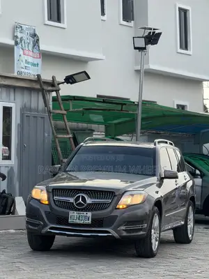 Mercedes-Benz GLK-Class 350 SUV 2013 Gray