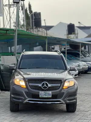 Mercedes-Benz GLK-Class 350 SUV 2013 Gray