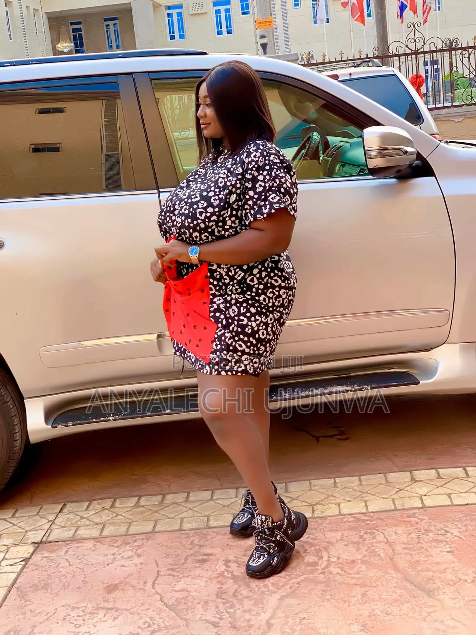 Gown Sneakers Full Set Available