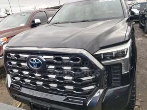 Toyota Tundra 2022 Black