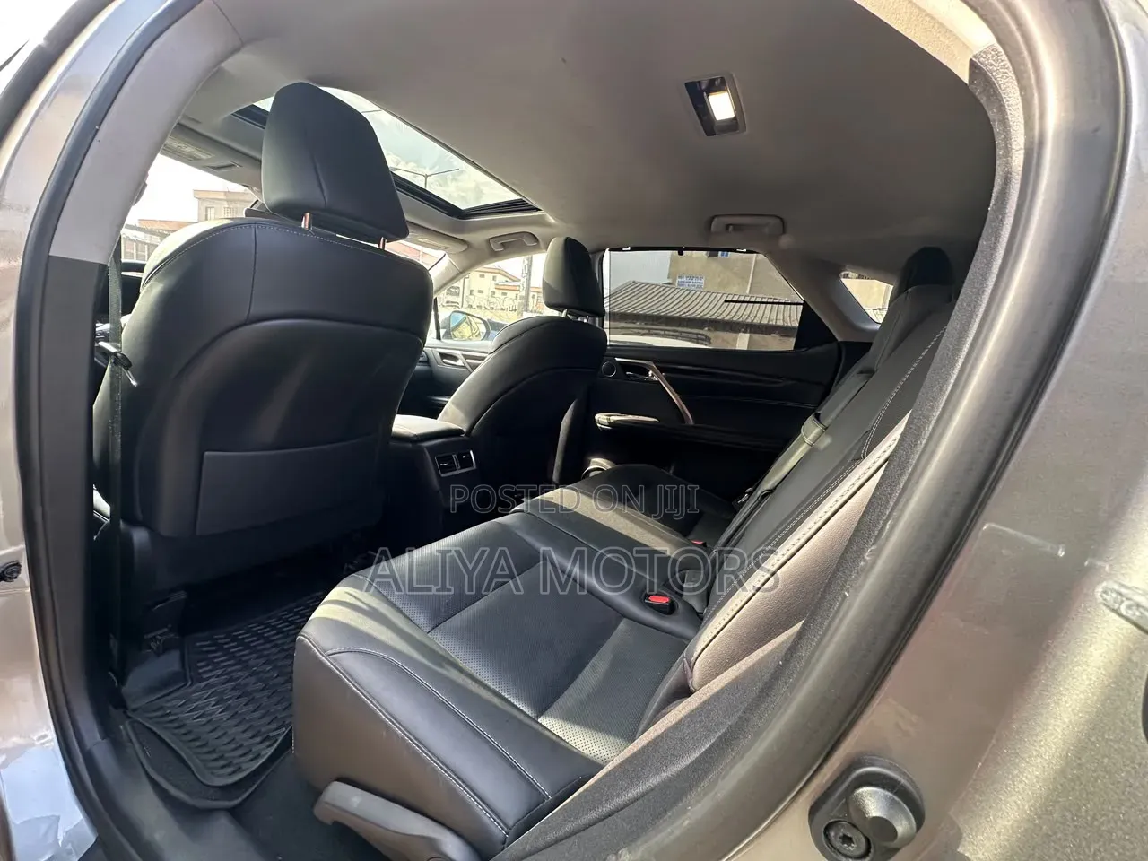 Lexus RX 2021 Gold