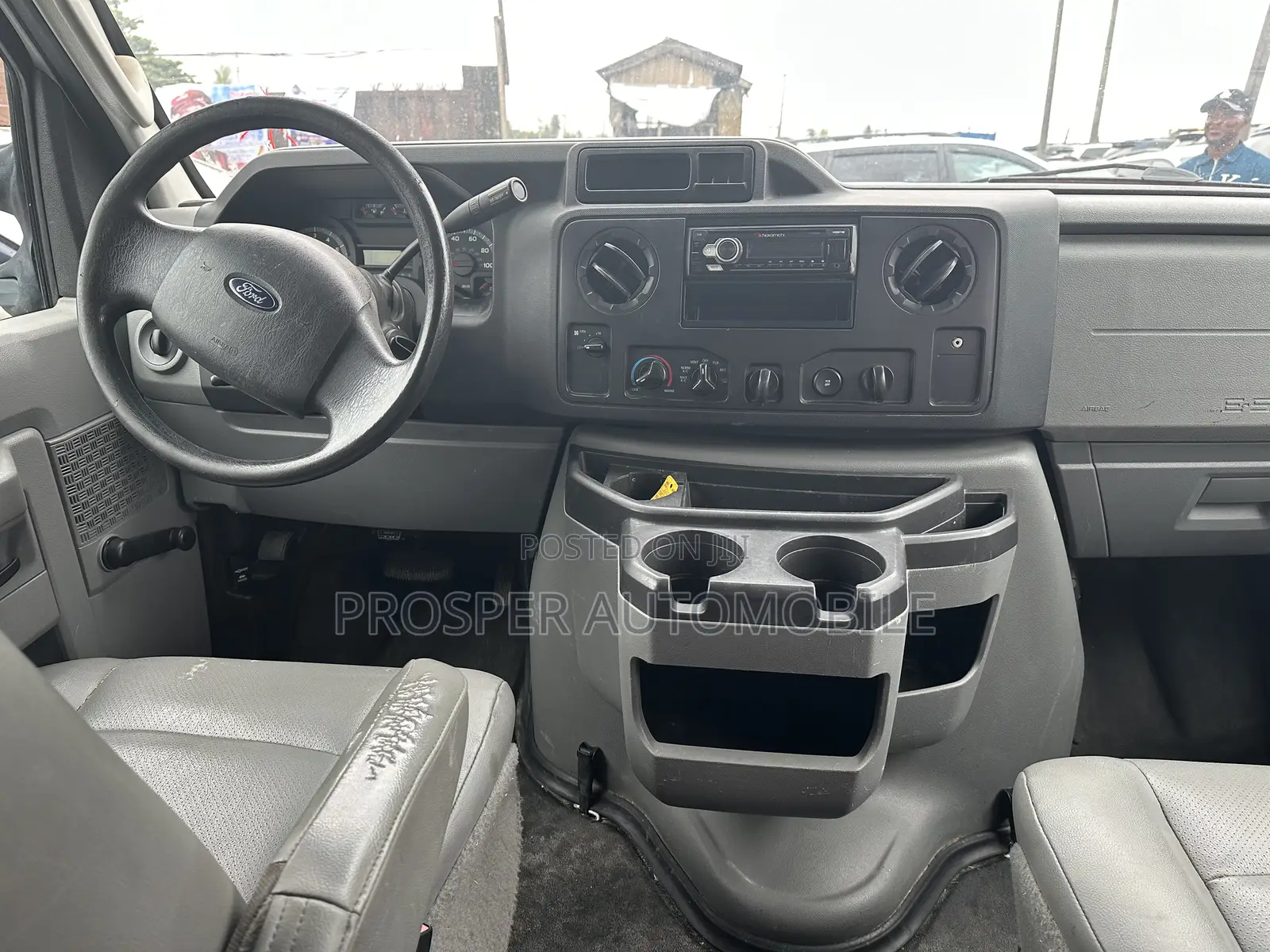 Ford E250 2014 White