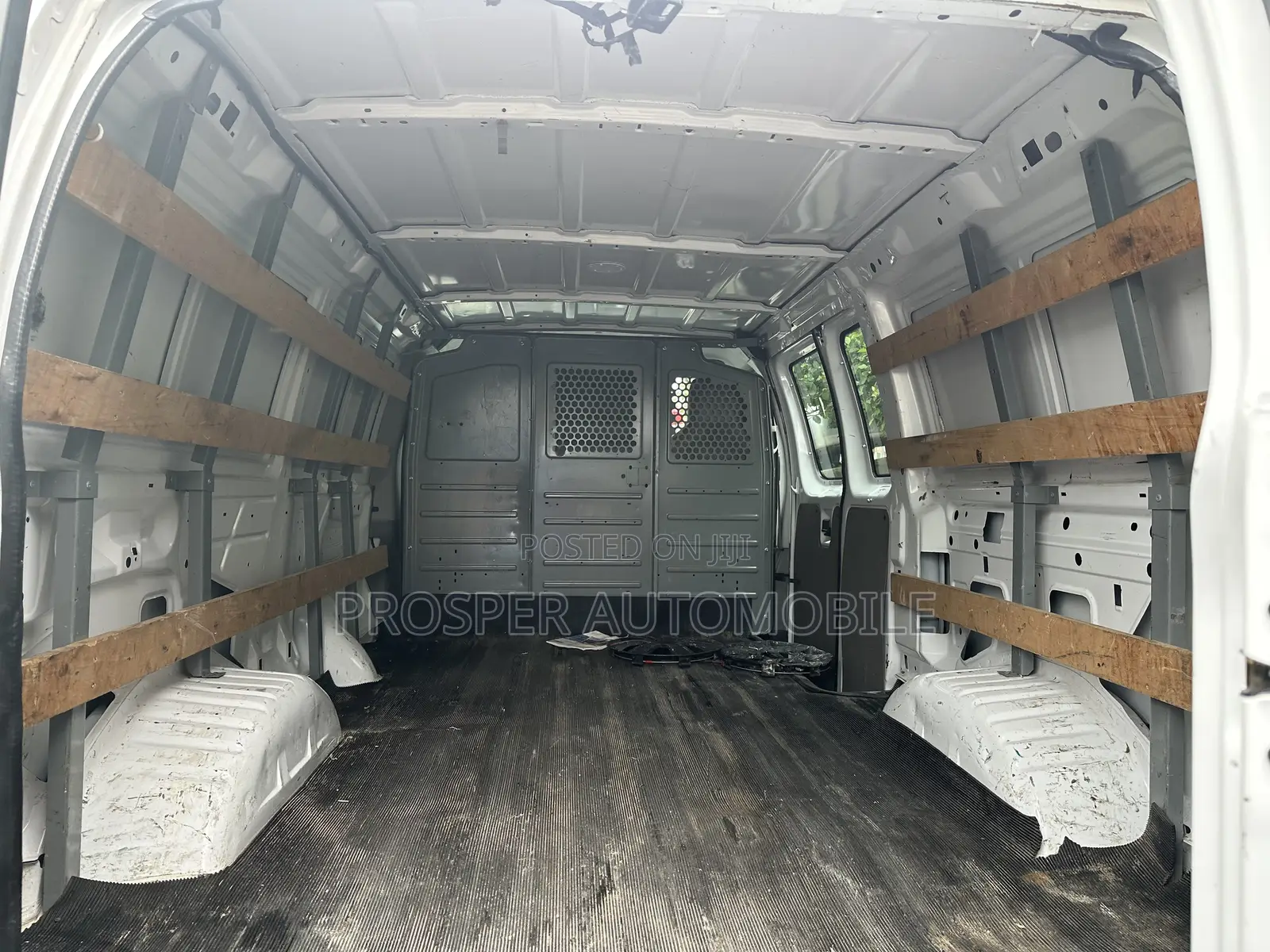 Ford E250 2014 White