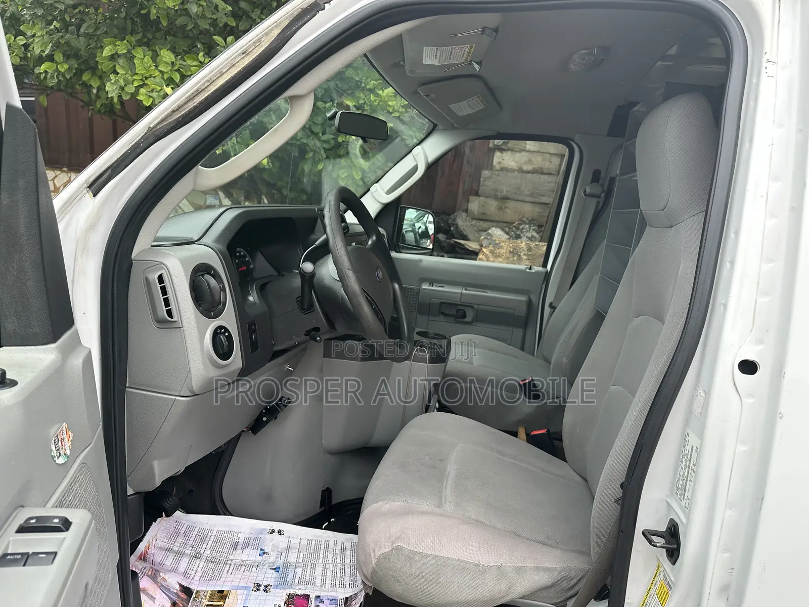 Ford E250 2014 White