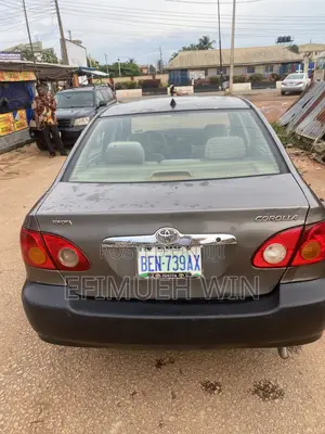 Toyota Corolla LE 2004 Gray