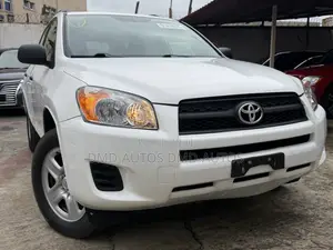 Toyota RAV4 2012 White