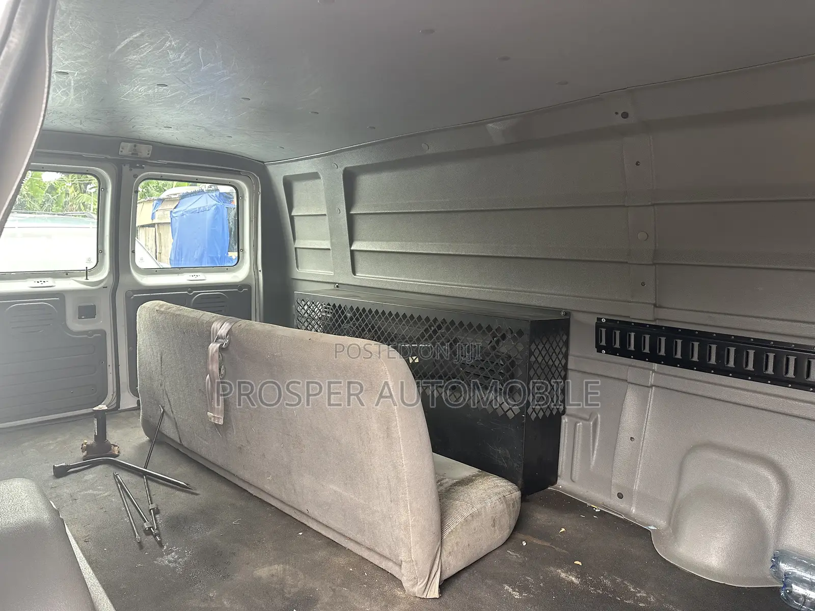 Ford E250 2013 White