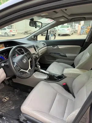 Honda Civic EX-L w/Navigation 4dr Sedan (1.8L 4cyl CVT) 2015 Gray